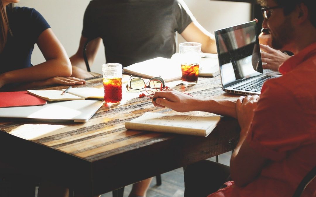 Money In Relationships – Social Spend Pressure
